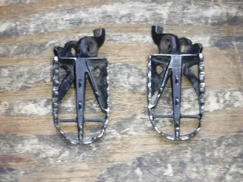 2011 Kx250f (A) Kawasaki Foot Pegs Frame Fitting Peg Foot Rest