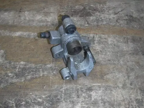 2006 CRF250r CRF450r Rear Brake Caliper 2005 2007 2008 2009 2010 2011 2012 HONDA