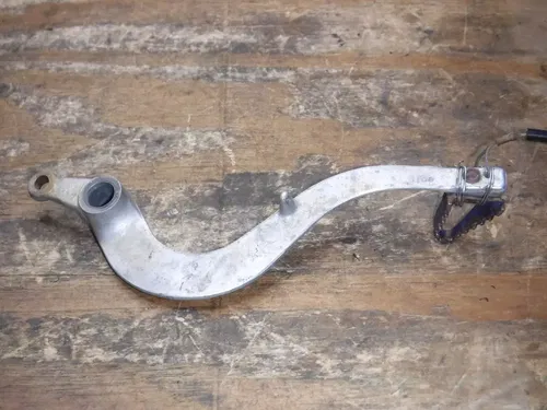2010 Kx250f (B) Kawasaki Rear Brake Lever Pedal Frame Fitting Peg
