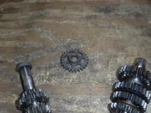 1989 Rm125 (B) DAMAGED Primary Secondary Transmission Idler Gear