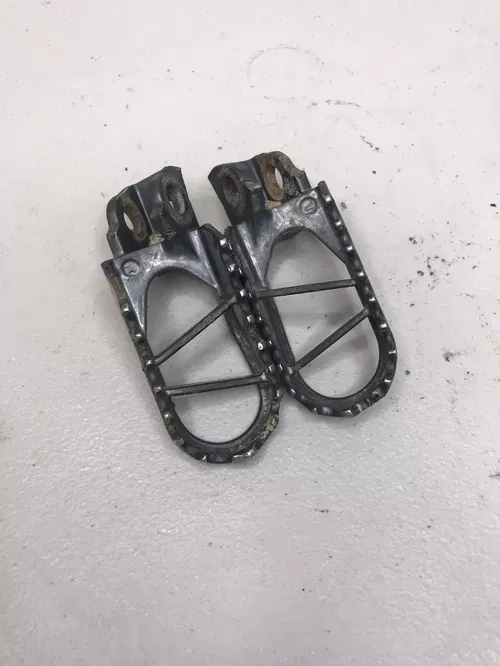 Kx85 * Footrests Frame Fittings Pegs 2011
