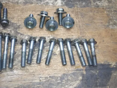 1998 Cr125 (A) Bolt Kit Motor Bolts Fitting Bolts Bolt Kit NOT A COMPLETE SET