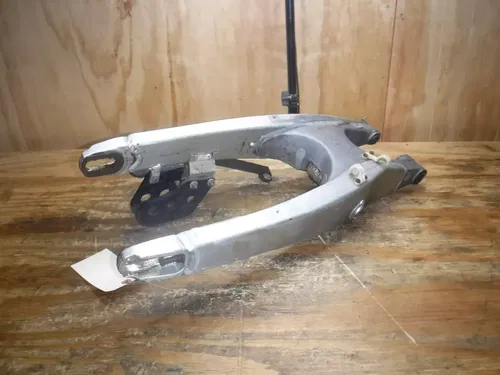 2004 Yz250 Swing Arm Swingarm Suspension Rear Arm