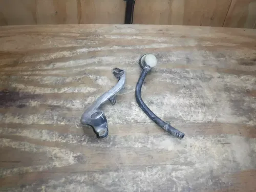 2000 Yz125 (B) Rear Brake Lever Master Cylinder Fluid Reservoir Tank Oil