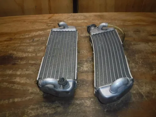 1999 KTM250sx Radiators Rad Left Right Side Fill Pressure Cap
