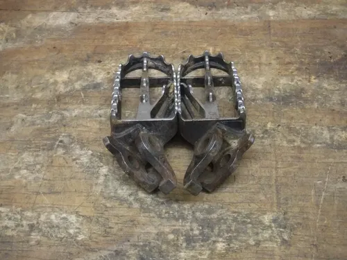 2008 KX450F KX250F FOOT PEGS Rests 2006 2007 2009 2010 2011 2012 2013 2014 2015
