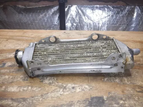 2002 Rm125 (B) *For Parts Or Repair* Right Side Radiator Rad Coolant Water Comb