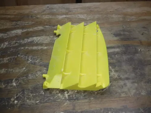 2013 RMZ450 Right Side Radiator Rad Louver Guards Plastic Fender