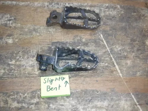 2002 Yz426f Yamaha Foot Rests Pegs Frame Fittings Boot Pedal