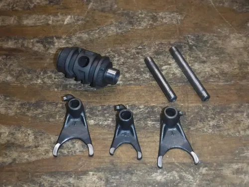 1987 Kx80 Transmission Drum Forks Rods Gear Selector Shift Linkage