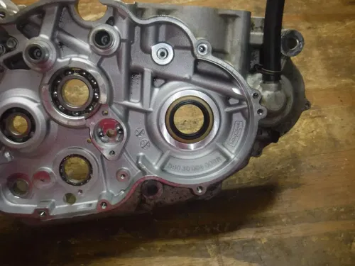 2004 KTM 250 EXC Right Side Crank Case Crankcase Bottom End Kicker Side