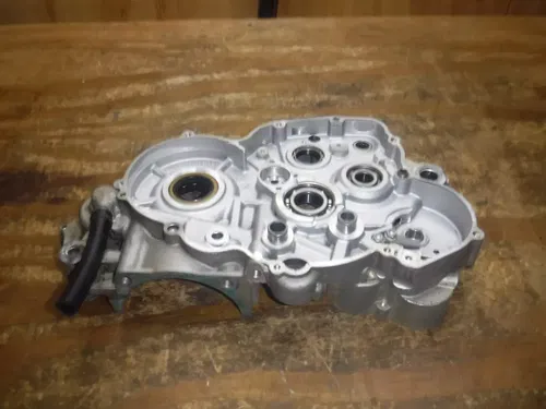 2004 KTM 250 EXC Right Side Crank Case Crankcase Bottom End Kicker Side