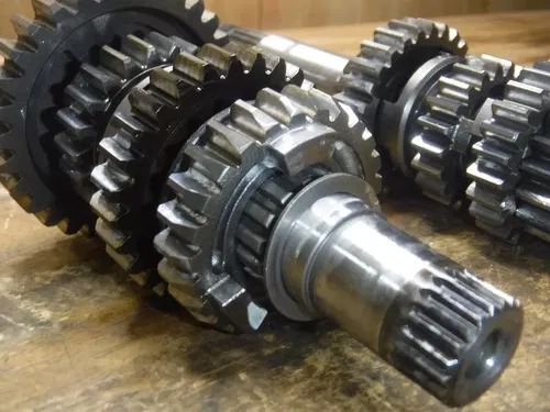 2006 CRF250x Transmission Main Counter Shaft Gear Box