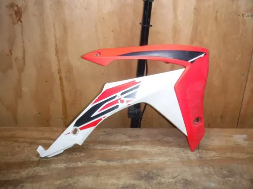 2013 CRF450r (M18) Right Radiator Shroud Plastic Body