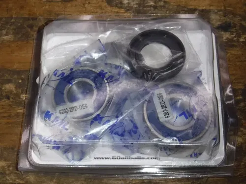 83-84 Kx500  82-84 Kx125 Front Wheel Bearing And Seal Kit Part # AB25-1194