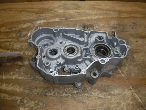1998 Yz250 (M6) Yamaha Right Side Crank Case Crankcase Bottom End Kicker Side