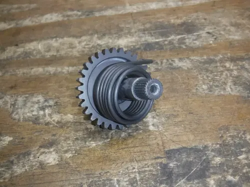 1988 Kx125 Kawasaki Kick Start Shaft Kicker Drive Gear Assembly