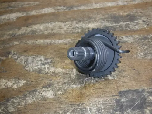 1988 Kx125 Kawasaki Kick Start Shaft Kicker Drive Gear Assembly
