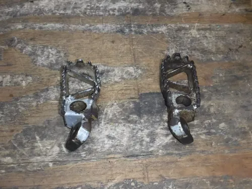 1990 Kx125 (A) Kawasaki Foot Rests Pegs Frame Fittings Boot Pedal