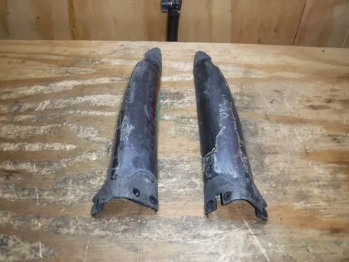 1997 Kx125 (A) Kawasaki Front Fork Guards Plastic Black Body Fender Guide