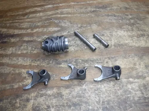 1998 Cr250r Cr250 Transmission Drum Forks Rods Gear Selector