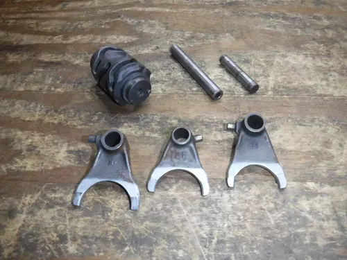 1998 Cr250r Cr250 Transmission Drum Forks Rods Gear Selector