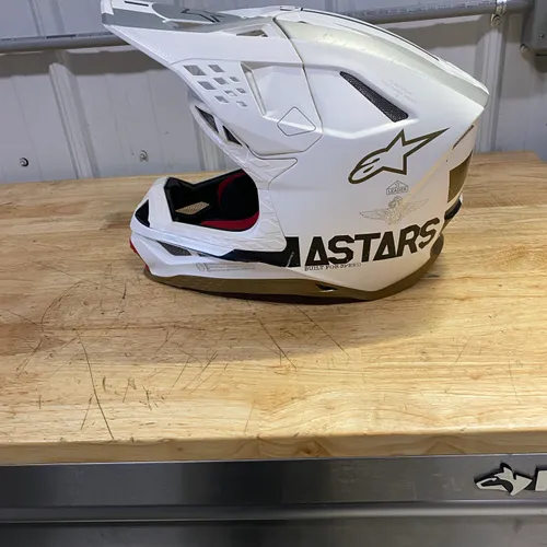 Alpinestar M8 Helmet 