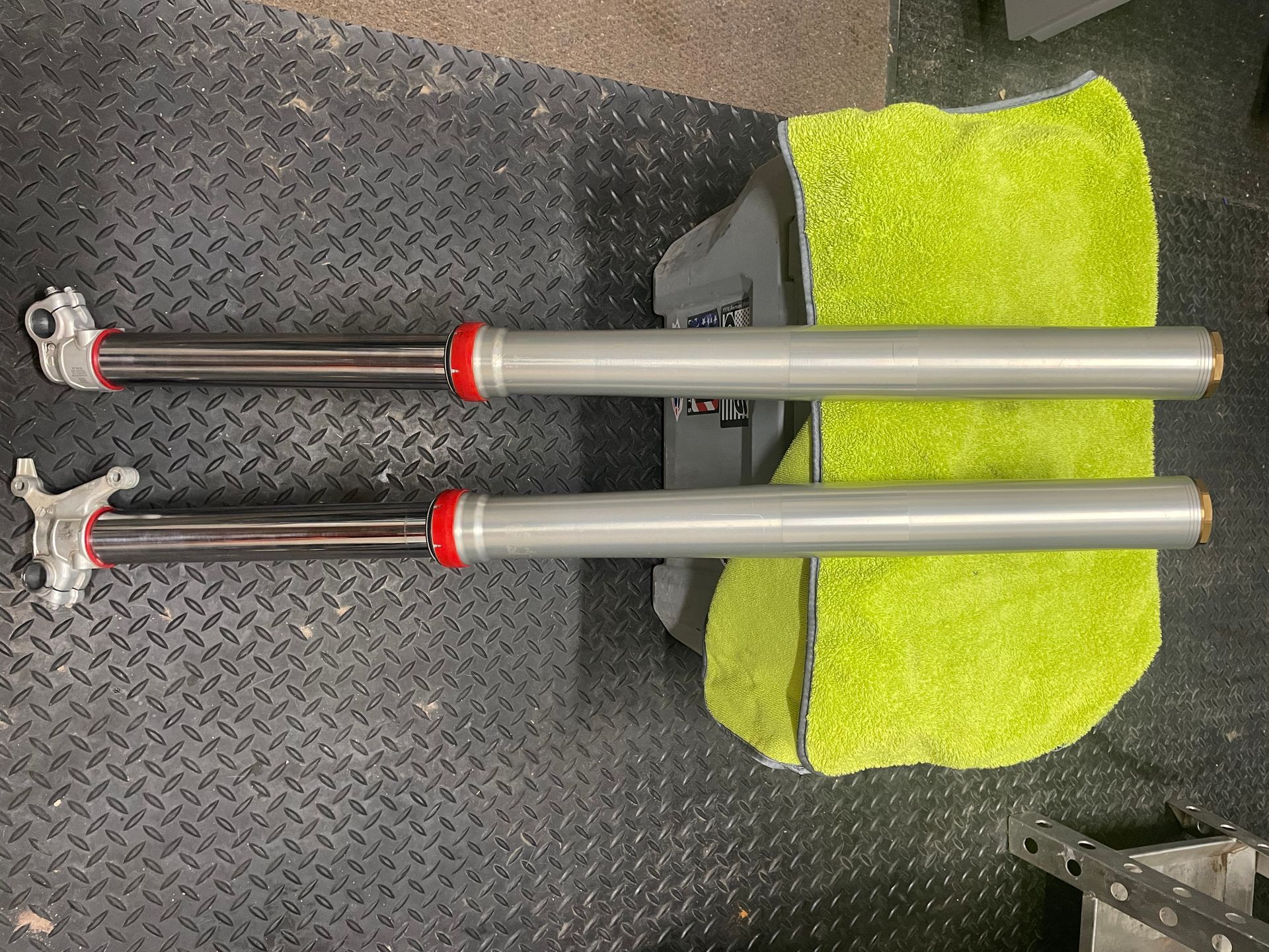 WP KYB Conversion Forks