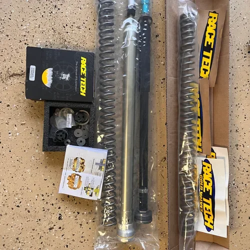 Race Tech  spring conversion kit and Race Tech Gold Valve for 2022 WP Xact 