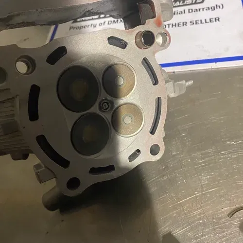 Yamaha Yzf 250 Cylinder Head 19-23