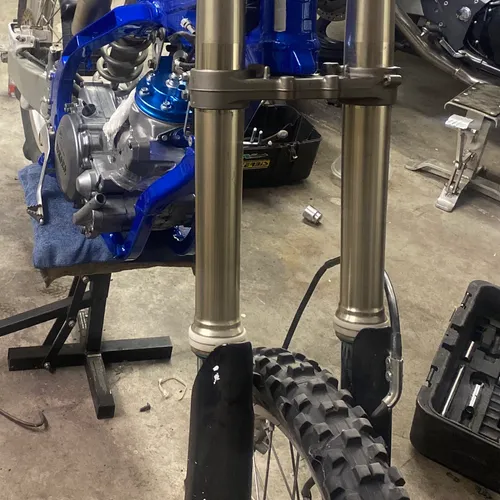 2006 KYB SSS complete Front End With Brake And Wheel 