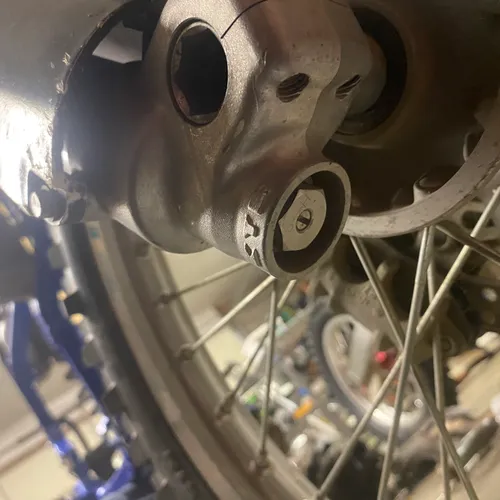 2006 KYB SSS complete Front End With Brake And Wheel 