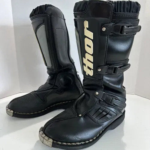 Thor youth hotsell riding boots