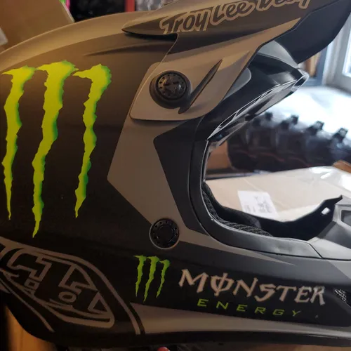 Troy Lee Designs SE4 Monster Energy Drink Helmet - Size XS