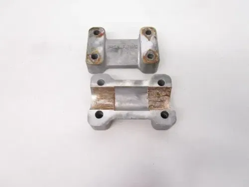 00 Polaris Scrambler 400 2x4 Handlebar Clamps 5630616-067 2000-2002