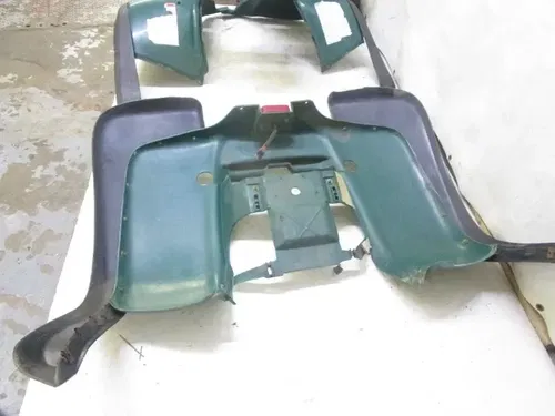 99 Polaris Xplorer 400 Front Rear Fenders 2631990-195 5433204-195 1999-2000