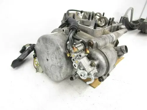 04 Polaris Indy 800 XC Bottom End Cases Crank 2202336 2201842 2004
