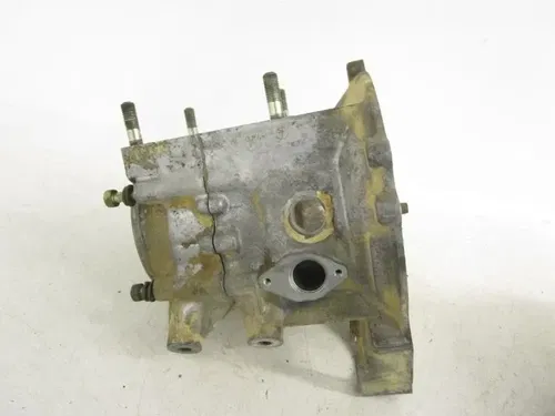 00 Polaris Xplorer 250 Crankcase Center Cases 3087048 2000