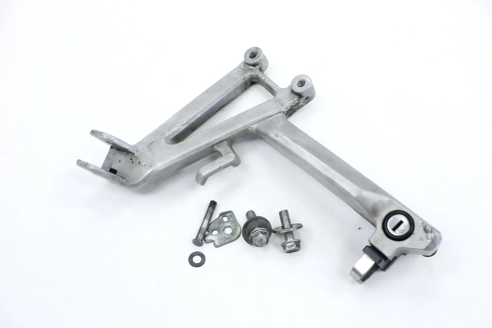 95-98 HONDA CBR600F3 LEFT REAR BACK PASSENGER PEG