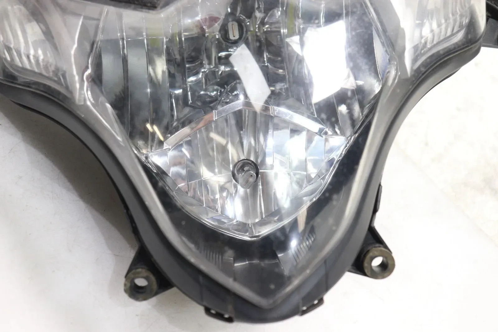 11-16 SUZUKI GSXR 1000 OEM FRONT HEADLIGHT HEAD LIGHT