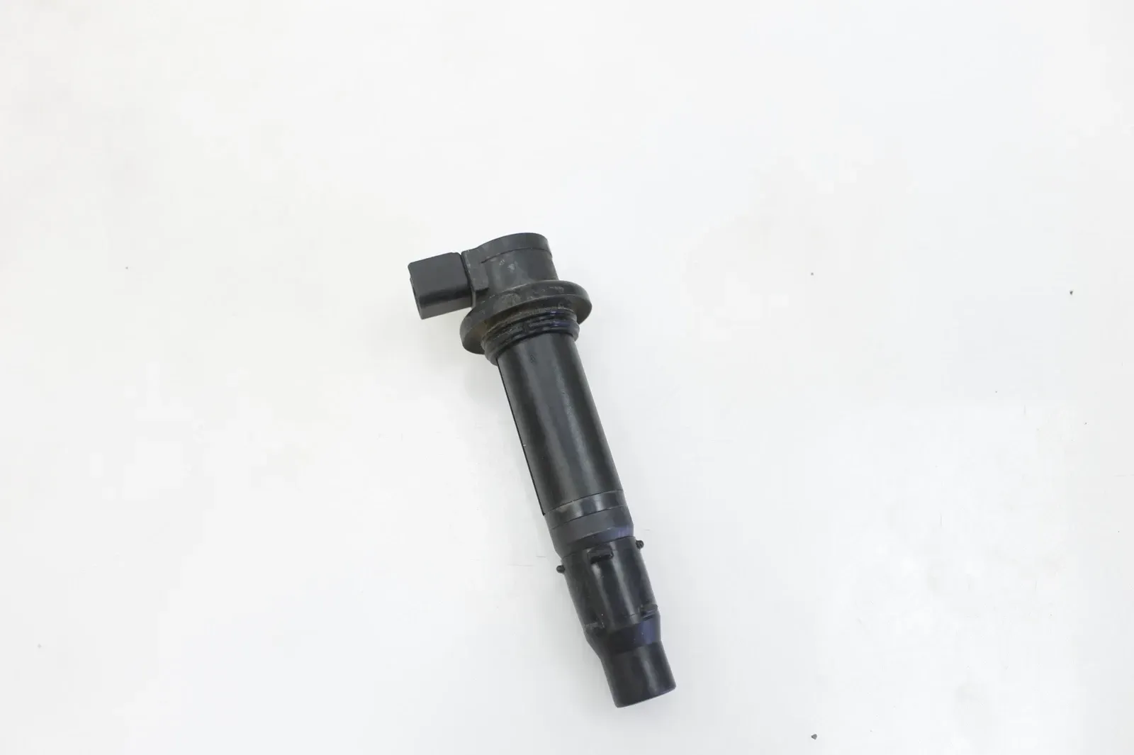 08-16 YAMAHA YZF R6 IGNITION COIL SPARK PLUG CAP