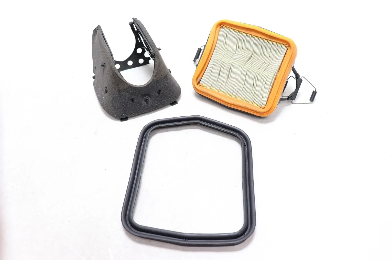 2022 DUCATI PANIGALE V2 OEM AIRBOX AIR INTAKE FILTER BOX GASKET