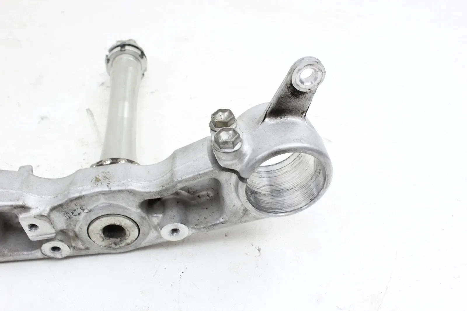 03-07 SUZUKI SV1000 FRONT FORKS CLAMP LOWER TRIPLE TREE STEM