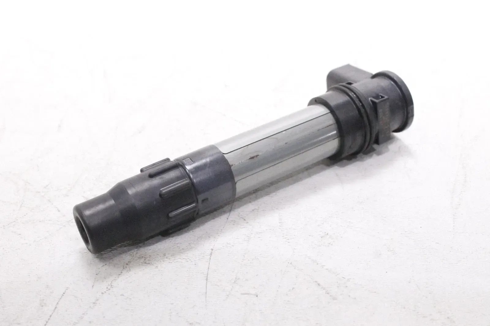 08-11 HONDA CBR1000RR OEM IGNITION COIL SPARK PLUG CAP