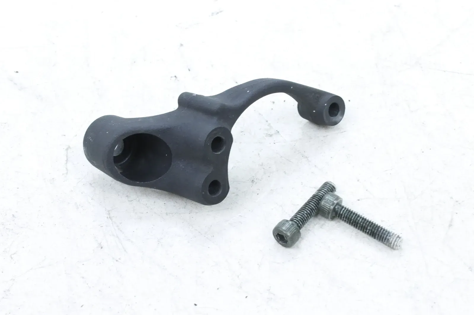 04-06 YAMAHA R1 OEM DAMPER STAY