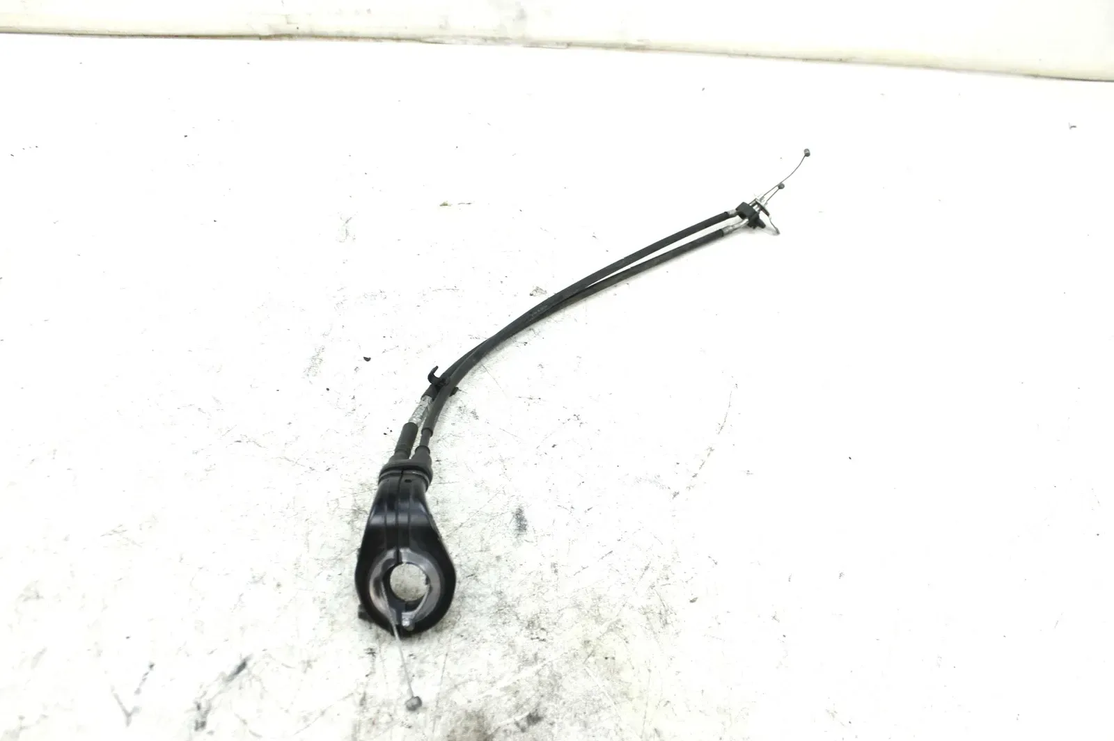 2007 2008 YAMAHA YZF R1 THROTTLE CABLE LINE HOUSING GUIDE