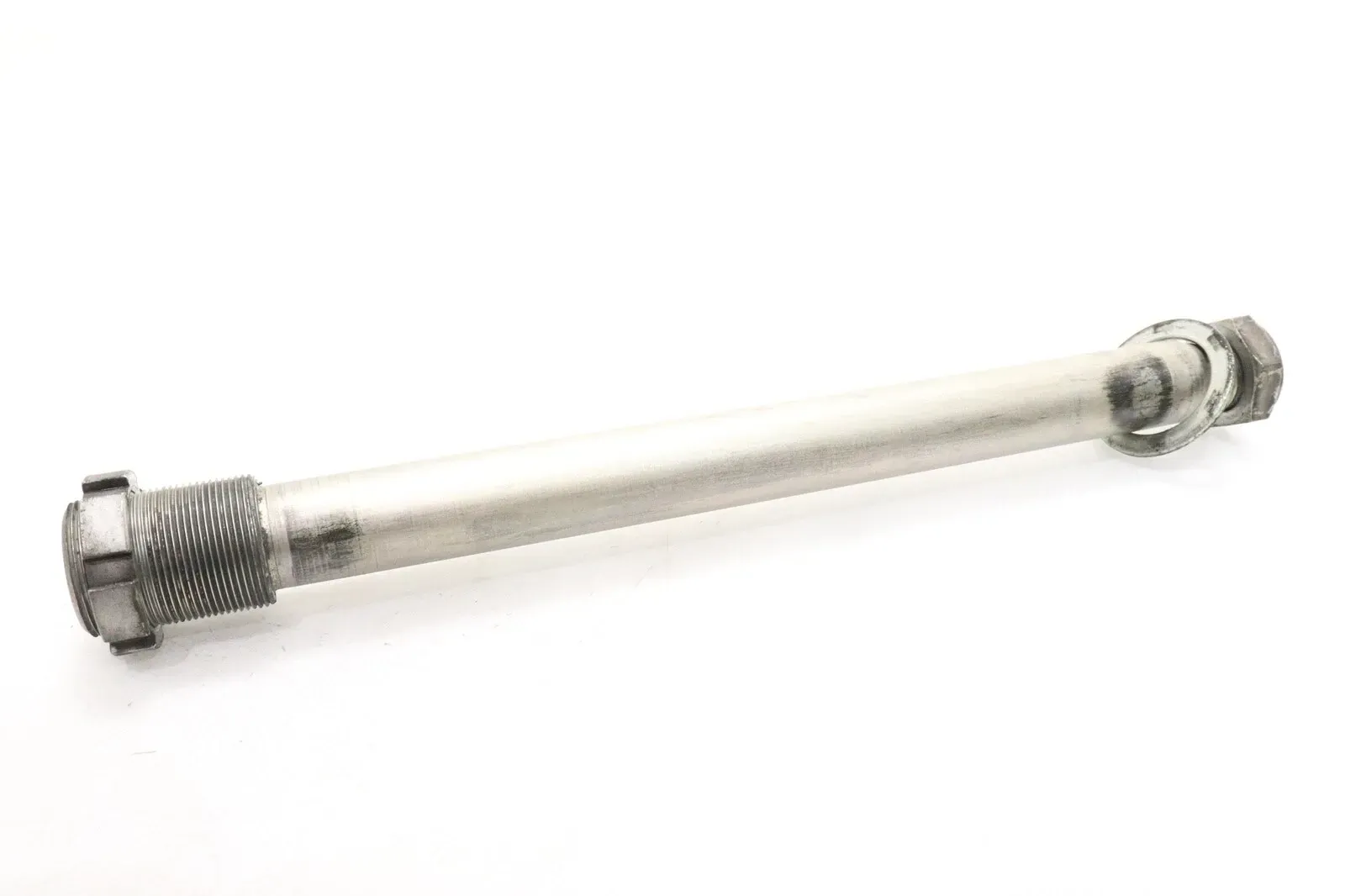 08 09 10 11 12 13 14 15 16 YAMAHA YZF R6 OEM SWINGARM BOLT SWING ARM REAR