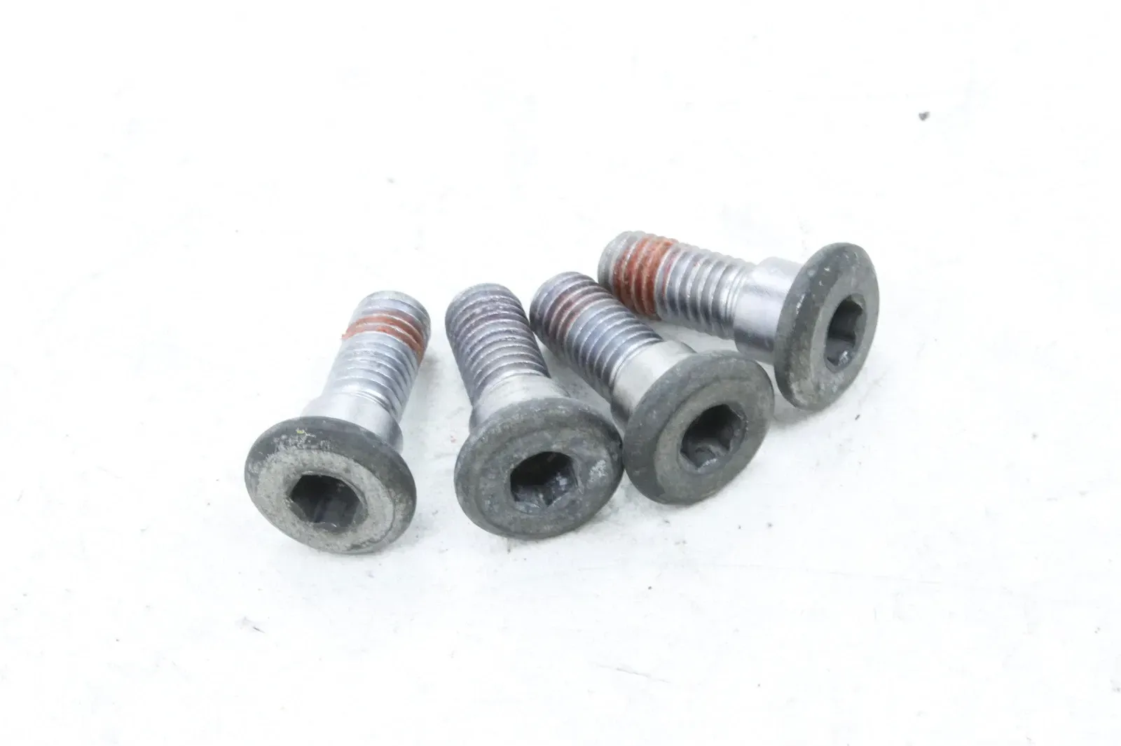 04-05 HONDA CBR 1000RR HONDA REAR BACK BRAKE ROTOR BOLTS DISC HARDWARE SCREW KIT