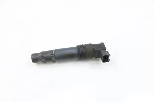 2004 2005 SUZUKI GSXR750 IGNITION COIL SPARK PLUG CAP