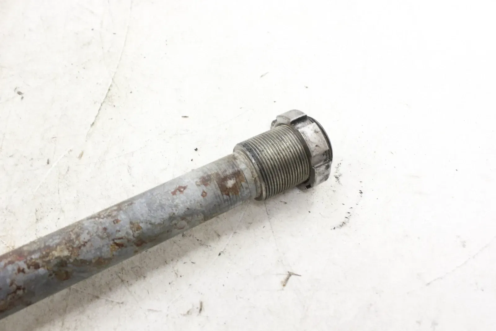 YAMAHA 2006 2007 YZF R6 2006 R6S REAR BACK SWINGARM BOLT SUSPENSION PIVOT AXLE